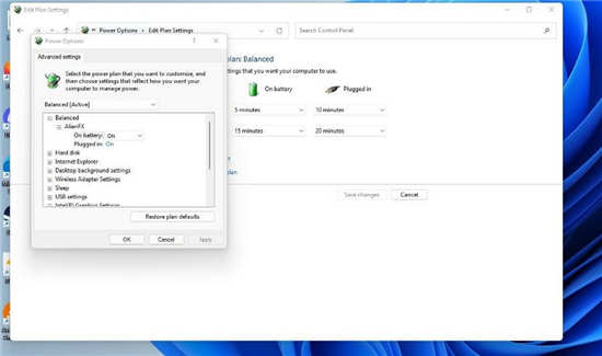 Win11如何通过控制面板关闭自适应亮度？