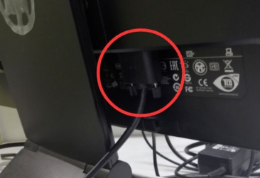 两个显示器怎样共用一台主机 一台电脑两个显示器怎么设置