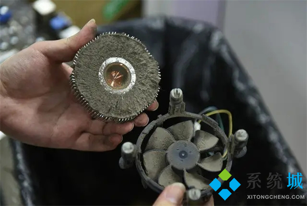电脑老是卡死没反应什么原因 电脑突然卡住不动了怎么办
