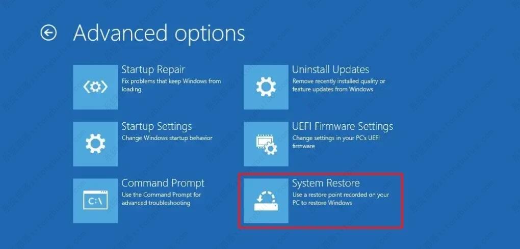 如何从 Windows 11 上的 WinRE 访问系统还原？