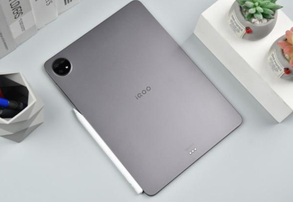 iqoopad和荣耀v8pro对比插图