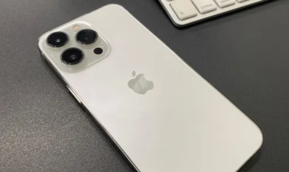 苹果16ultra和华为mate70哪个好插图1